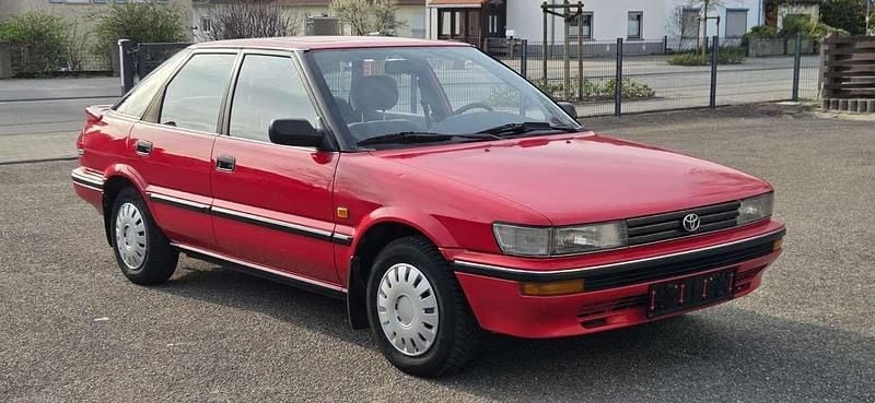 Gebraucht Toyota Corolla 105 PS (77 kW) 1991 Rot Kleinwagen