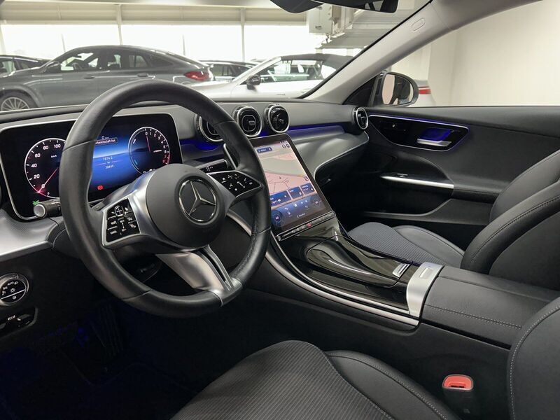 Gebraucht Mercedes C300e Avantgarde 204 PS (150 kW) 2022 Andere Kombi