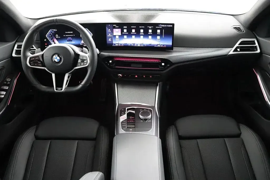 Gebraucht BMW 318 M Sport 156 PS (114 kW) 2025 Blau Kombi