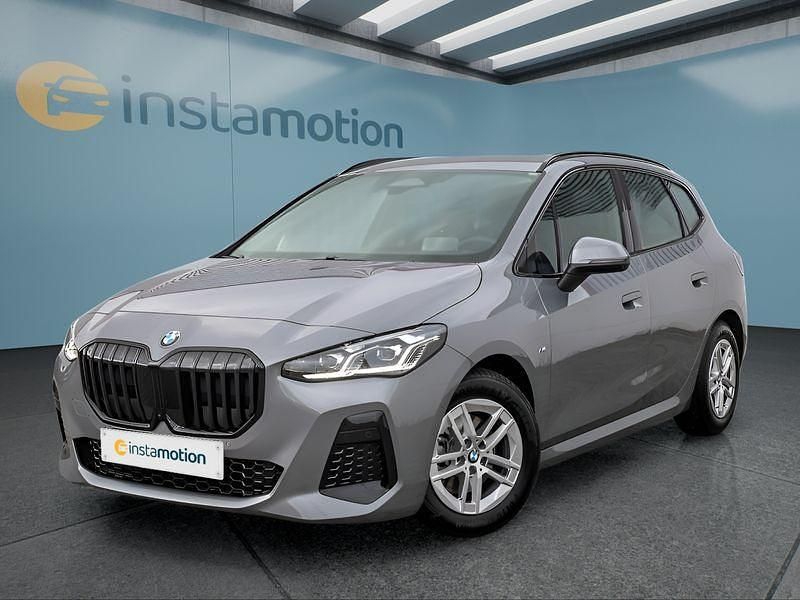 Grau Gebraucht 2024 BMW 218 Active Tourer Van / Kleinbus | 30.549 € (Fairer Preis) - Bild 1/4