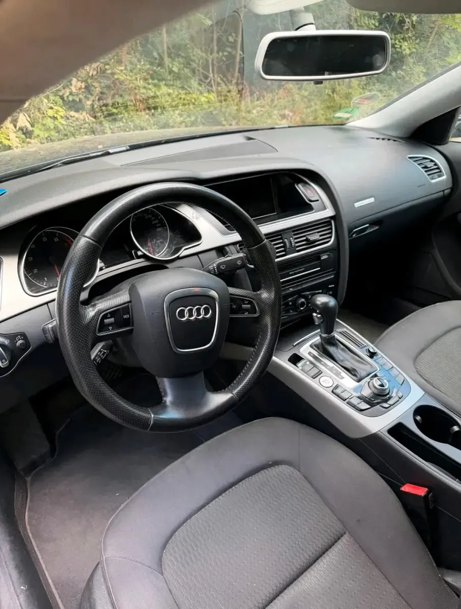 Gebraucht Audi A5 179 PS (131 kW) 2010 Schwarz Coupé