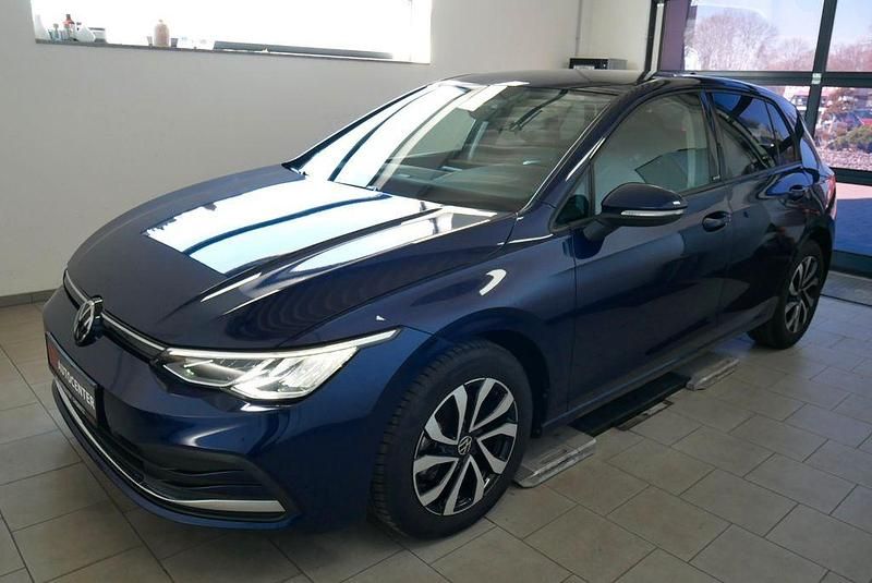Gebraucht VW Golf VII Active 150 PS (110 kW) 2021 Atlantic blue met. (metallic) Kleinwagen