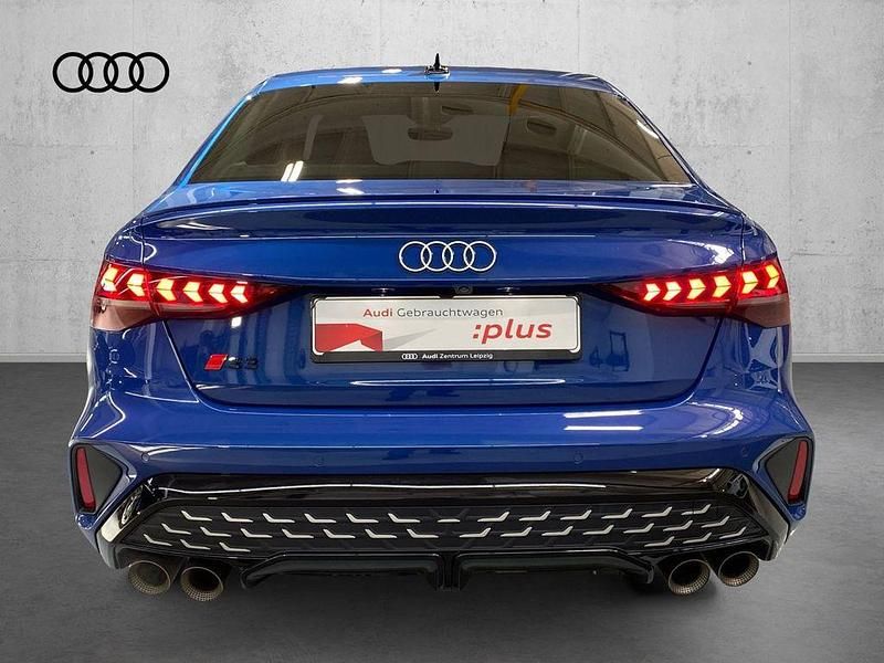 Gebraucht Audi S3 Ambiente 333 PS (244 kW) 2024 Ascariblau metallic Limousine