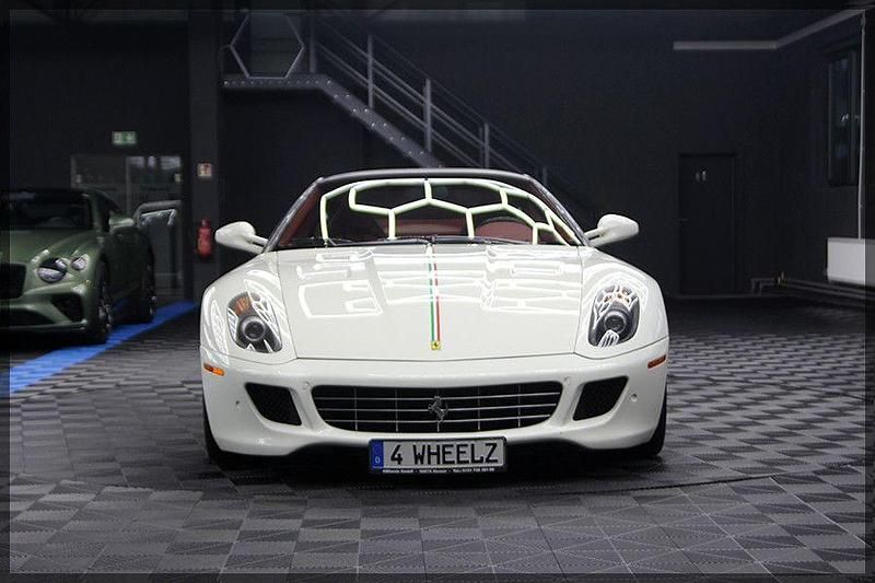 Gebraucht Ferrari 599 620 PS (456 kW) 2009 Weiß Coupé