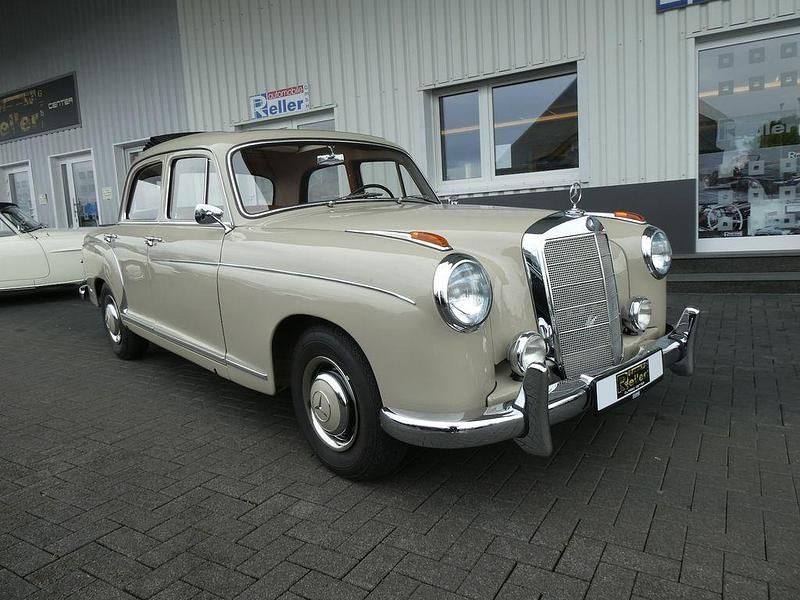 Beige Gebraucht 1956 Mercedes 219 Limousine | 49.900 € - Bild 1/4