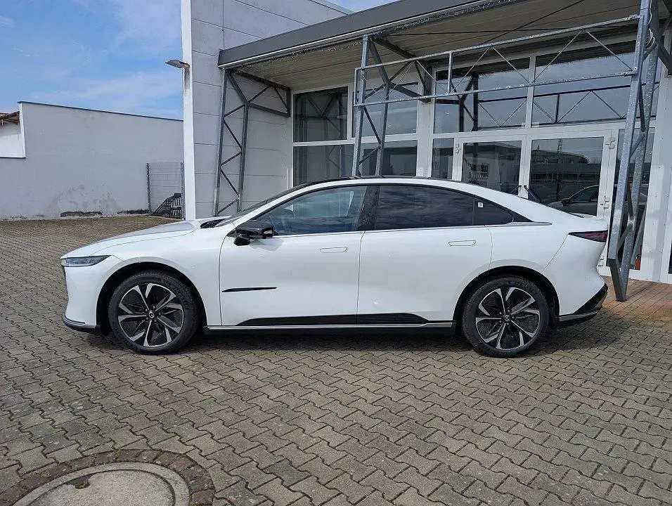 Neu Mazda 6e Takumi-Line 180 kW (245 PS) 2026 Weiß Limousine