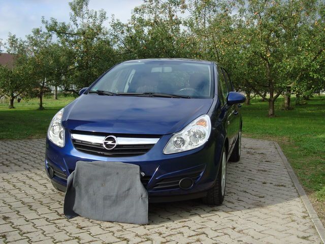 Blau metallic Gebraucht 2009 Opel Corsa Kleinwagen | 5.980 € (Teuer) - Bild 1/4
