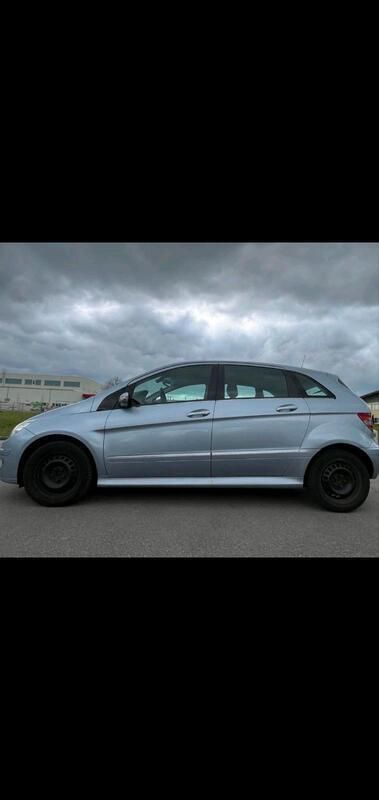 Blau Gebraucht 2007 Mercedes B200 Van / Kleinbus | 2.000 € (Superpreis) - Bild 1/4