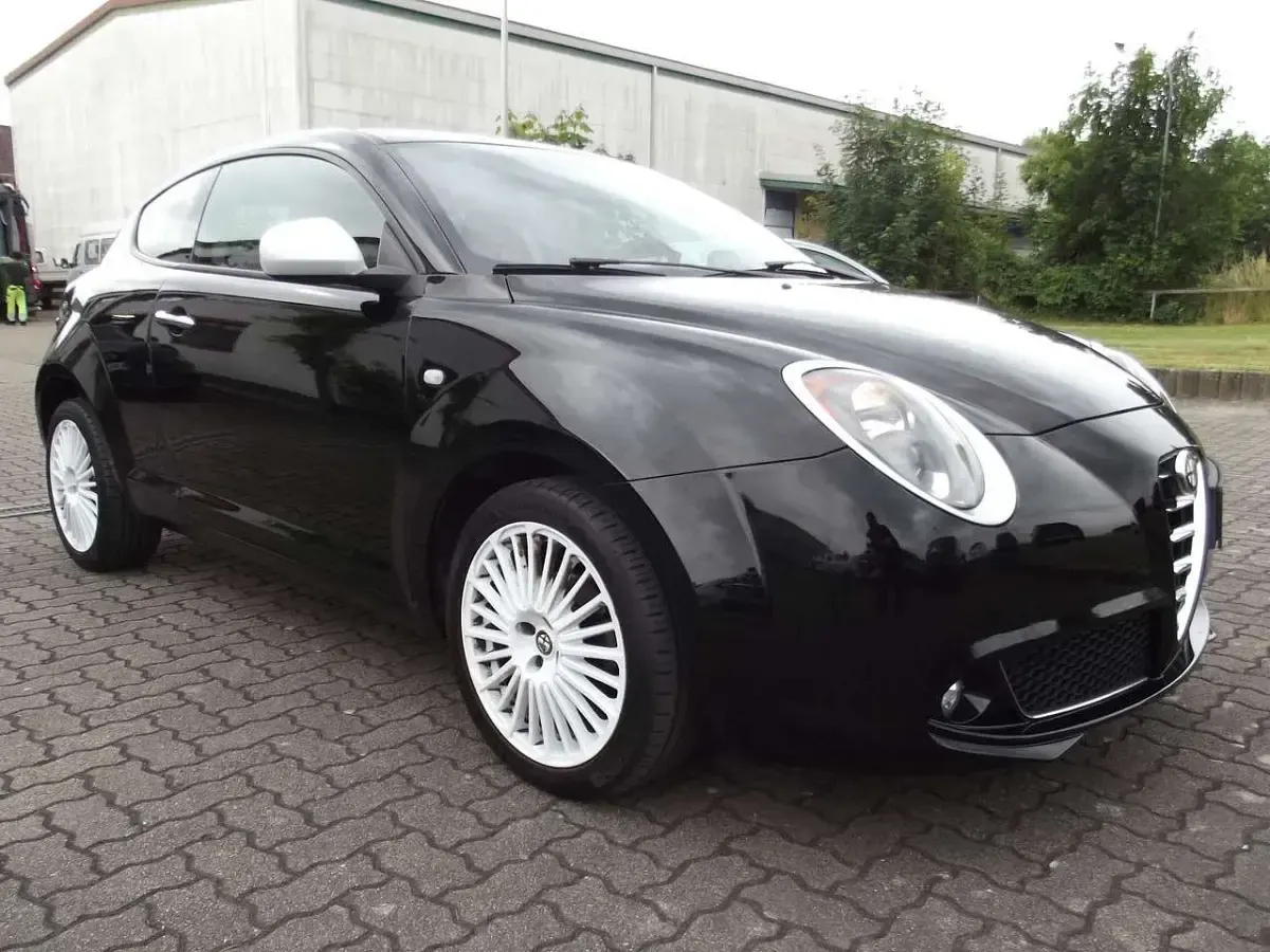Gebraucht Alfa Romeo MiTo 79 PS (58 kW) 2016 Schwarz Kleinwagen