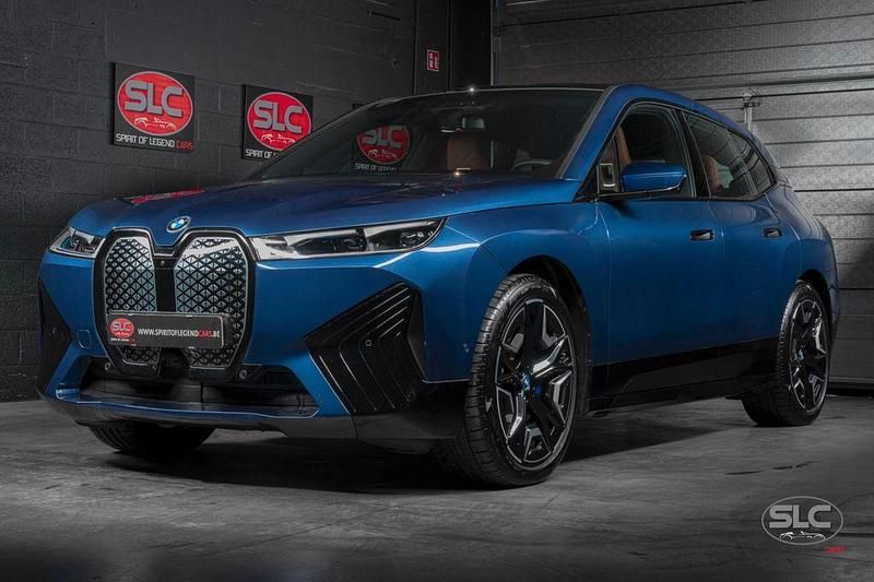 Blau Gebraucht 2023 BMW iX Sport Line SUV | 52.890 € (Superpreis) - Bild 1/4