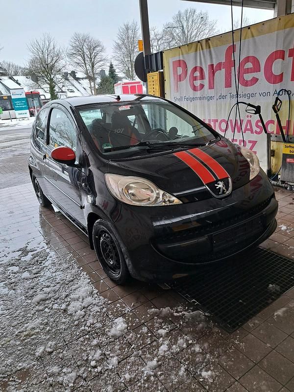 Gebraucht Peugeot 107 68 PS (50 kW) 2006 Schwarz Kleinwagen