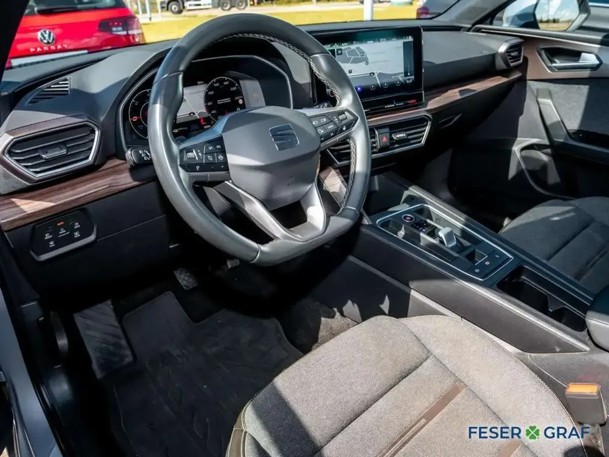 Gebraucht Seat Leon ST XCELLENCE 204 PS (150 kW) 2022 Silber Kombi