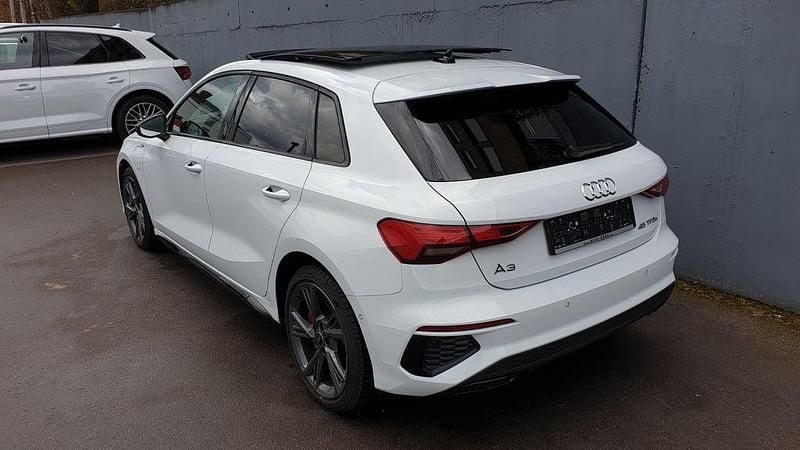 Gebraucht Audi A3 S-Line 245 PS (180 kW) 2022 Weiß Limousine