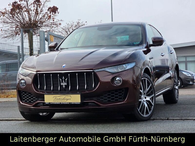 Braun Gebraucht 2019 Maserati Levante GranLusso SUV | 47.900 € (Superpreis) - Bild 1/4