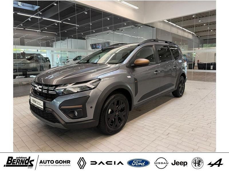 Grau Gebraucht 2024 Dacia Jogger Extreme Limousine | 20.210 € (Fairer Preis) - Bild 1/4