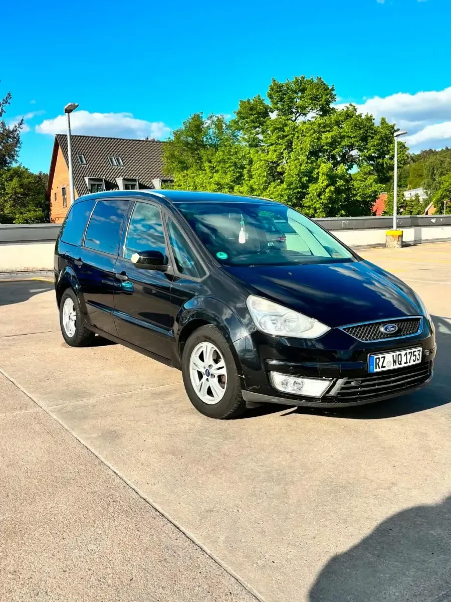 Gebraucht Ford Galaxy 140 PS (102 kW) 2009 Schwarz Van / Kleinbus