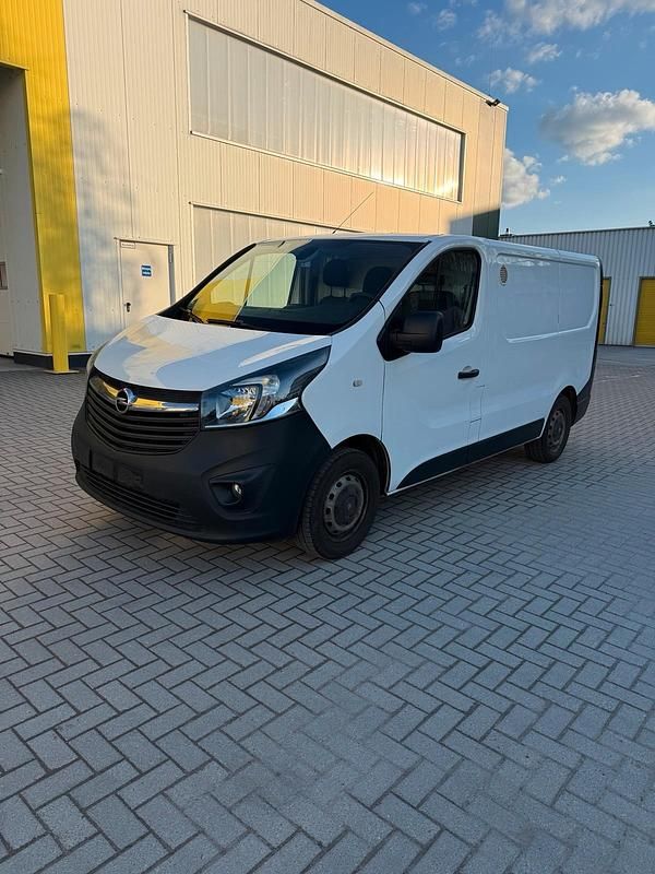 Gebraucht Opel Vivaro 116 PS (85 kW) 2016 Weiß Van / Kleinbus