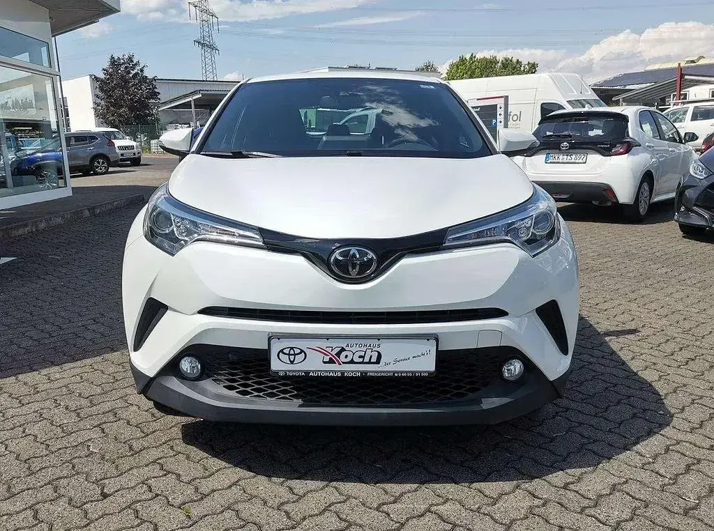 Gebraucht Toyota C-HR 116 PS (85 kW) 2018 Super white 2 SUV