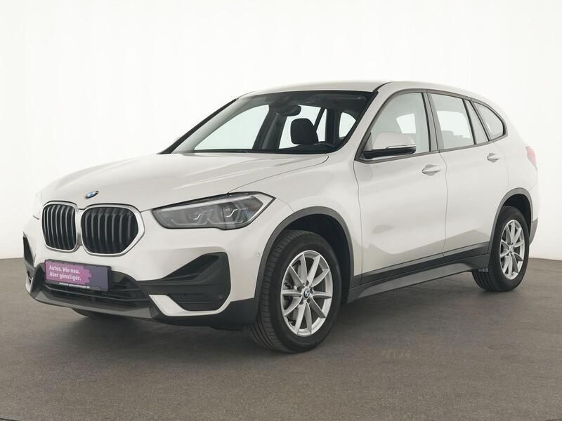 Mineralweiss Gebraucht 2022 BMW X1 Advantage SUV | 24.955 € (Fairer Preis) - Bild 1/4