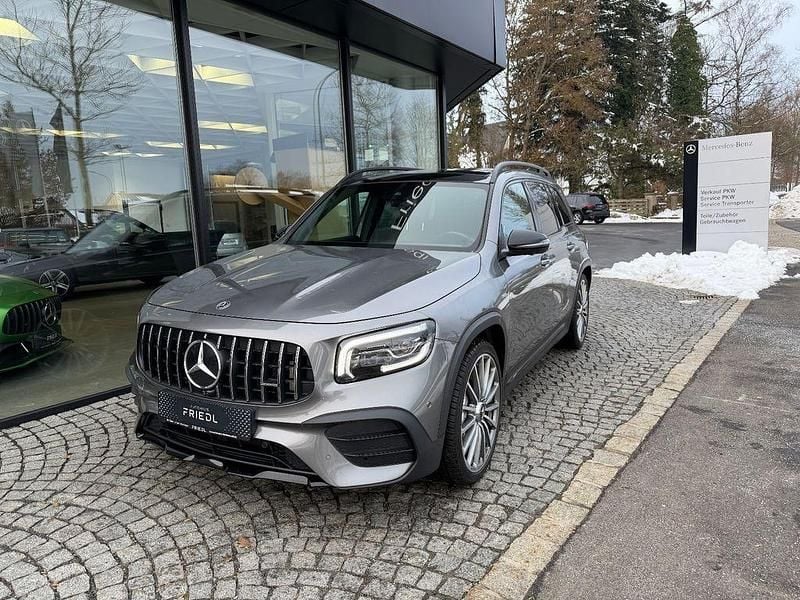 Gebraucht Mercedes GLB35 AMG 306 PS (225 kW) 2021 Grau SUV