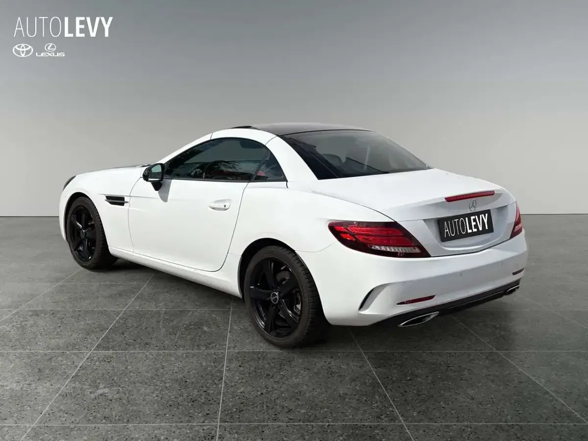 Gebraucht Mercedes SLC180 AMG 156 PS (114 kW) 2017 Polarweiss unilack Cabrio