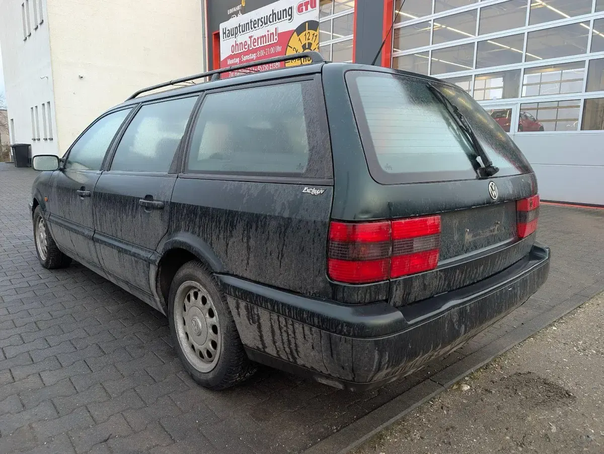Gebraucht VW Passat 174 PS (127 kW) 1994 Grün Kombi