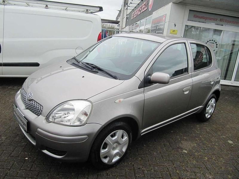 Gebraucht Toyota Yaris Sol 75 PS (55 kW) 2004 Grau Limousine