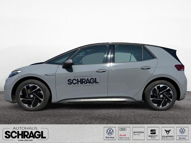 Gebraucht VW ID.3 Pro Performance 150 kW (204 PS) 2023 Mondsteingrau/dach schwarz Kleinwagen