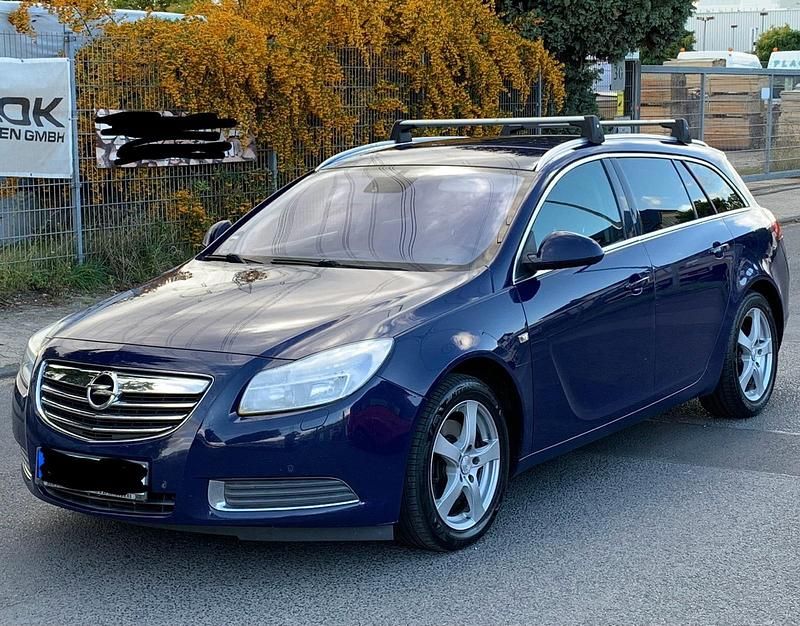 Blau Gebraucht 2012 Opel Insignia Kombi | 2.450 € (Superpreis) - Bild 1/4