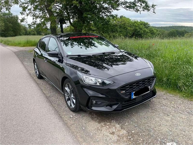 Gebraucht Ford Focus ST-Line 150 PS (110 kW) 2020 Schwarz Limousine