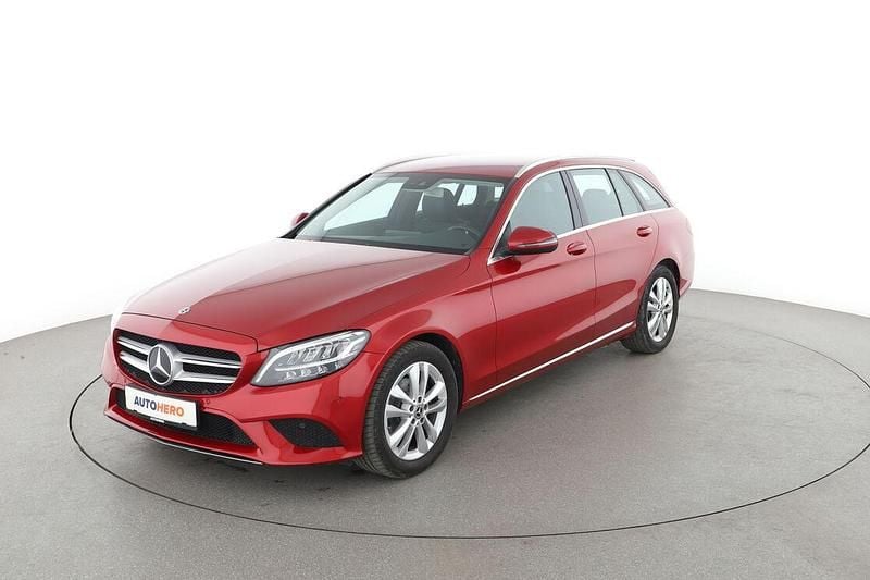 Rot Gebraucht 2019 Mercedes C180 Avantgarde Kombi | 24.000 € (Fairer Preis) - Bild 1/3