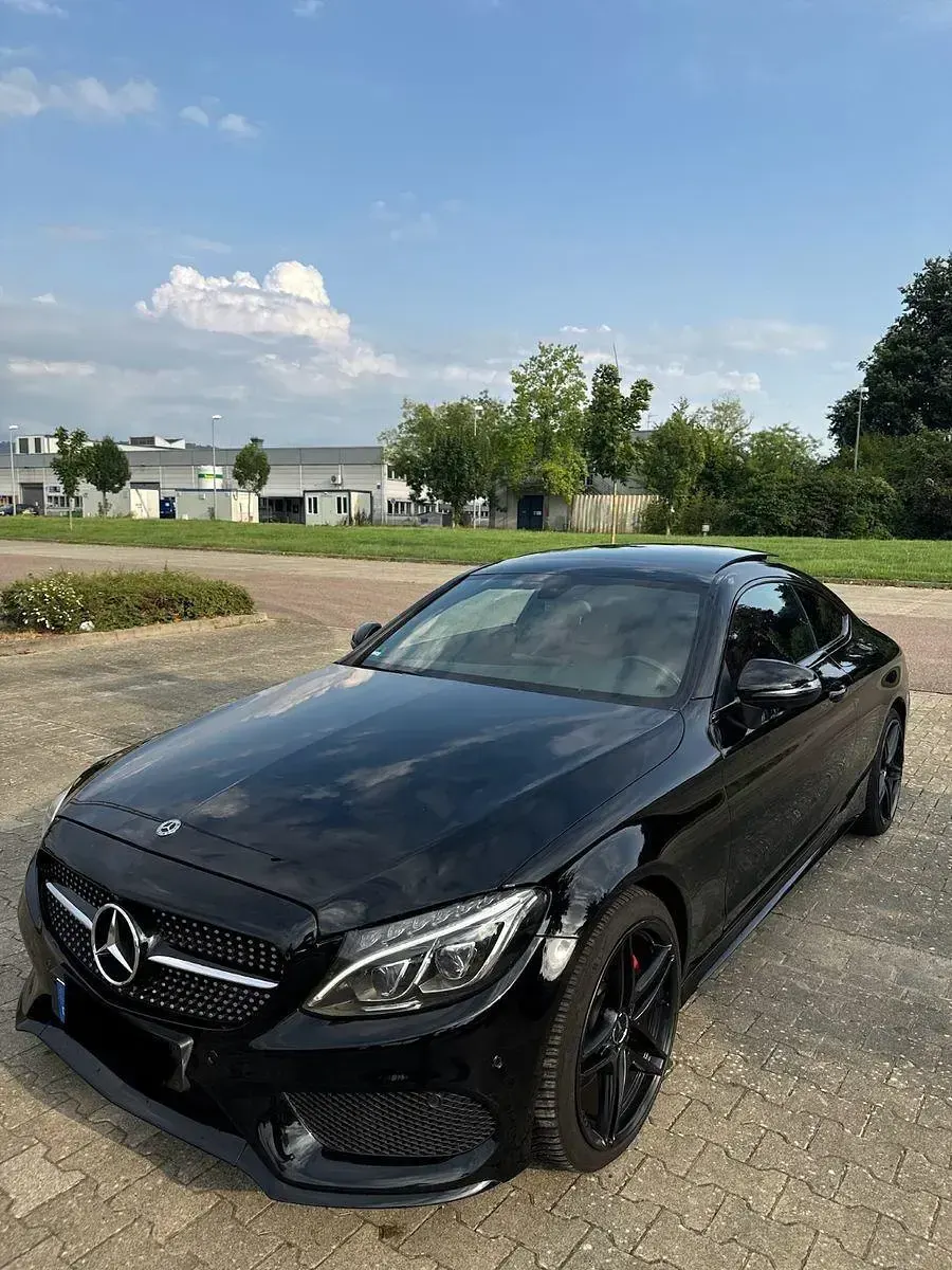 Gebraucht Mercedes C250 AMG line 204 PS (150 kW) 2017 Schwarz Coupé