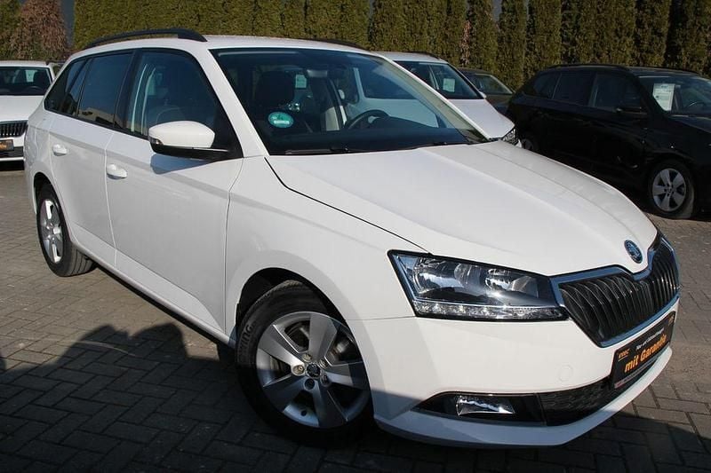 Gebraucht Skoda Fabia Ambition 95 PS (69 kW) 2022 Weiß Kleinwagen