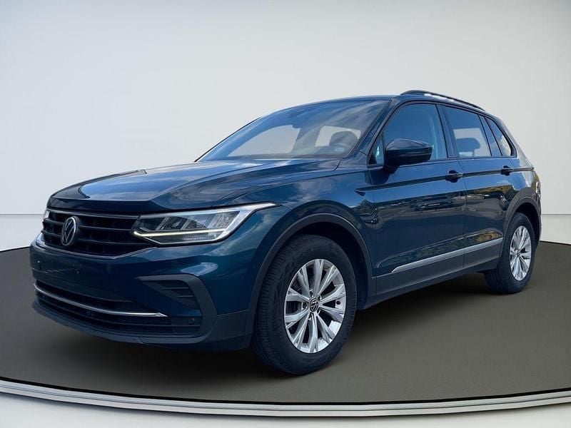 Blau Gebraucht 2021 VW Tiguan Elegance SUV | 18.900 € (Superpreis) - Bild 1/4