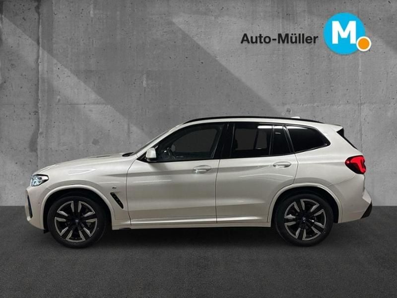 Gebraucht BMW iX3 M Sport 210 kW (286 PS) 2022 Weiß SUV