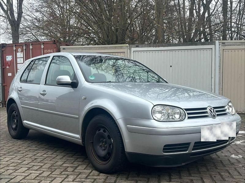 Gebraucht VW Golf IV 101 PS (74 kW) 2003 Silber Limousine