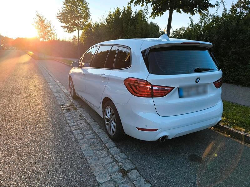 Gebraucht BMW 218 150 PS (110 kW) 2020 Weiß Kombi