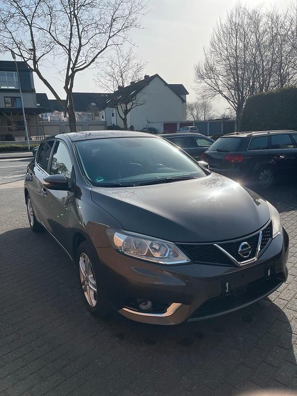 Gebraucht Nissan Pulsar 116 PS (85 kW) 2016 Braun Kleinwagen