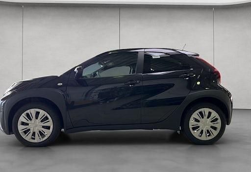 Neu Toyota Aygo X Business Edition 72 PS (52 kW) 2025 Schwarz SUV