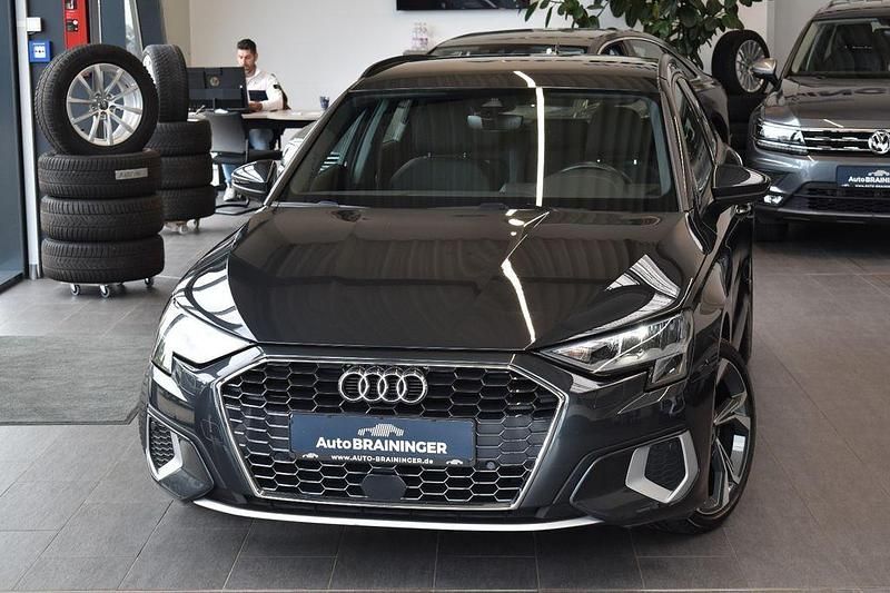 Manhattangrau Gebraucht 2021 Audi A3 Sportback Advanced Limousine | 23.550 € (Fairer Preis) - Bild 1/4