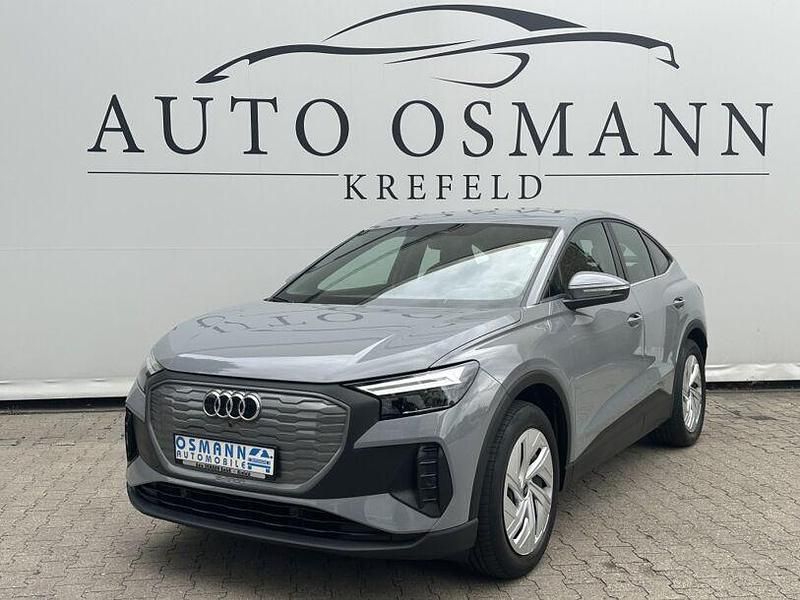 Grau Gebraucht 2022 Audi Q4 e-tron Basis SUV | 24.720 € (Fairer Preis) - Bild 1/4