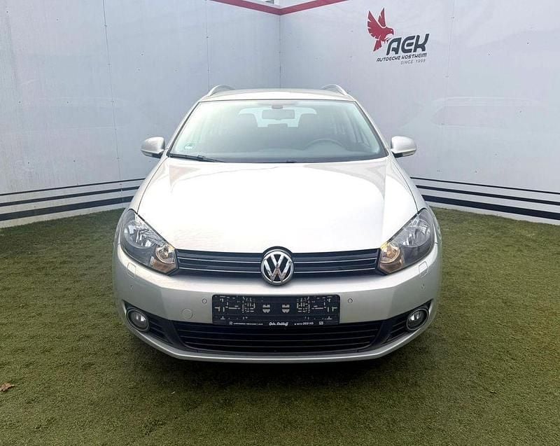 Gebraucht VW Golf VI S 122 PS (89 kW) 2011 Gold Kleinwagen