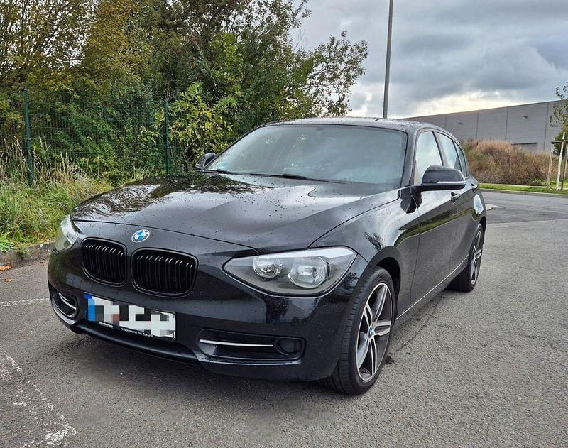 Schwarz Gebraucht 2014 BMW 116 Sport Line Kleinwagen | 8.500 € (Fairer Preis) - Bild 1/4