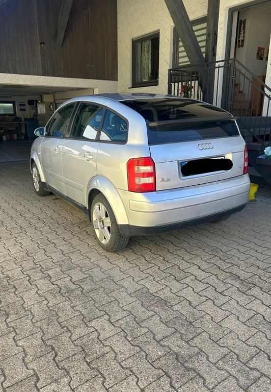 Silber Gebraucht 2000 Audi A2 Kleinwagen | 1.500 € (Superpreis) - Bild 1/4