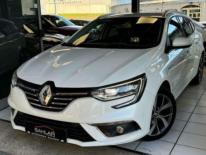 Gebraucht 2016 Renault Mégane III Bose Edition Limousine | 10.999 € (Teuer) - Bild 1/4