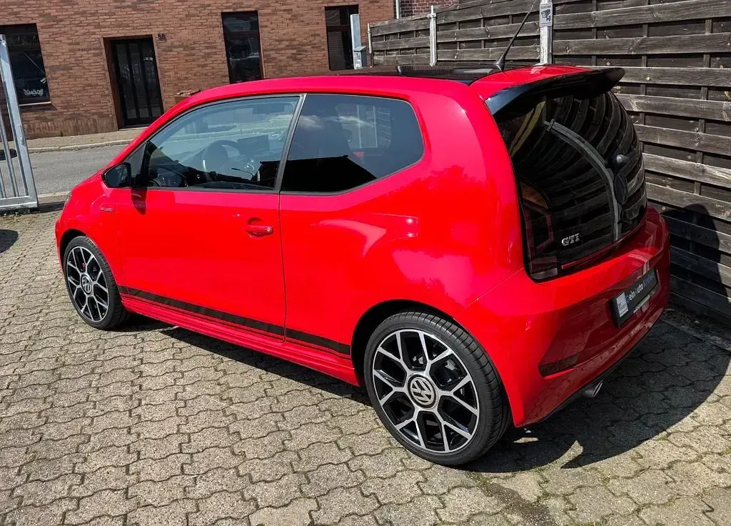 Używany VW up! Beats 116 KM (85 kW) 2017 Czerwony Hatchback