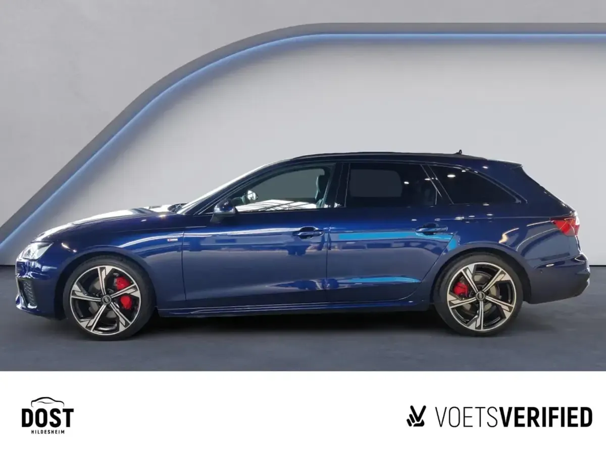 Gebraucht Audi A4 S-Line 204 PS (150 kW) 2024 Navarrablau metallic Kombi