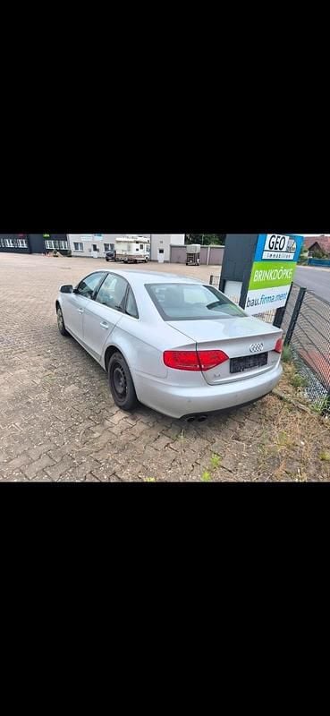 Gebraucht Audi A4 160 PS (117 kW) 2010 Silber Limousine