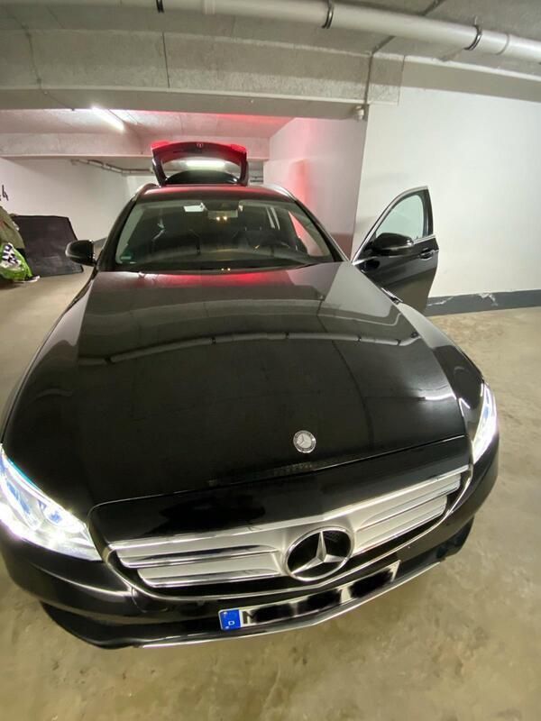 Schwarz Gebraucht 2017 Mercedes E220 Avantgarde Kombi | 23.500 € (Fairer Preis) - Bild 1/4