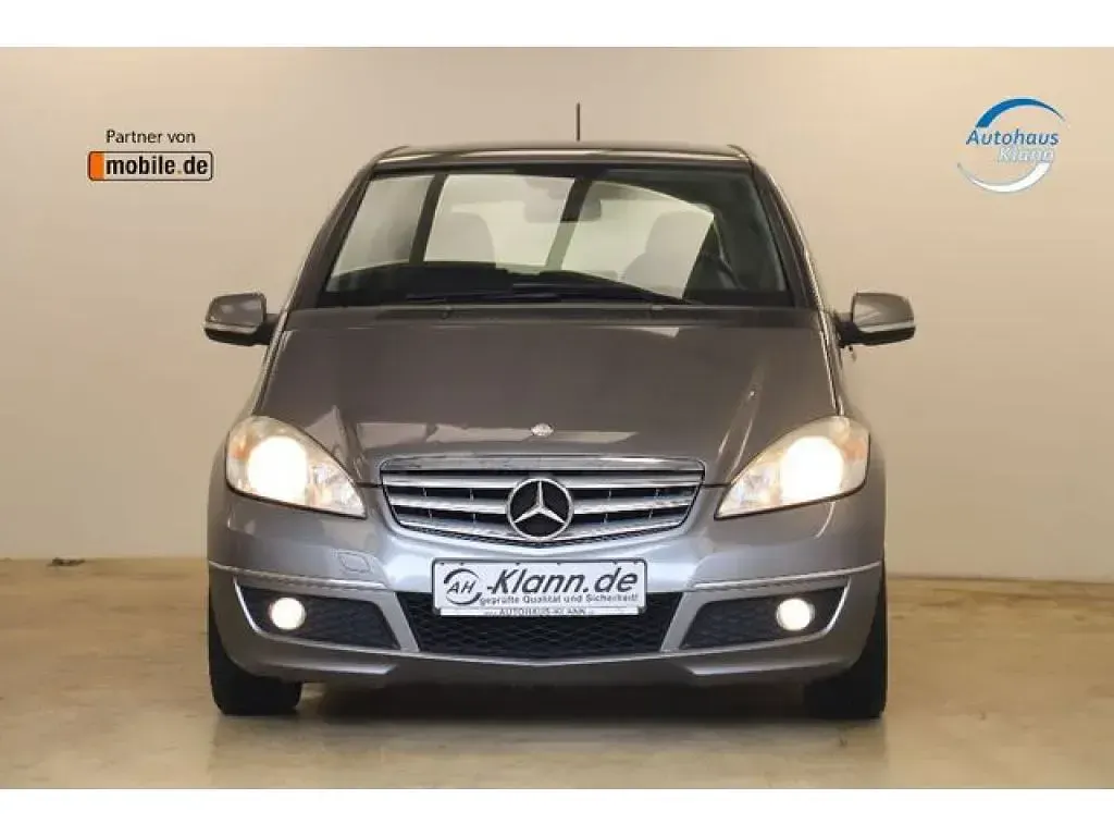 Gebraucht Mercedes A170 Avantgarde 116 PS (85 kW) 2009 Mountaingrau (metallic) Limousine